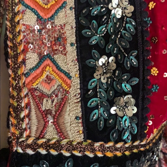 Zara ethnic beaded top - Picture 9 of 16